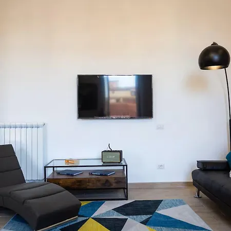 Iron Santa Maria アパート *